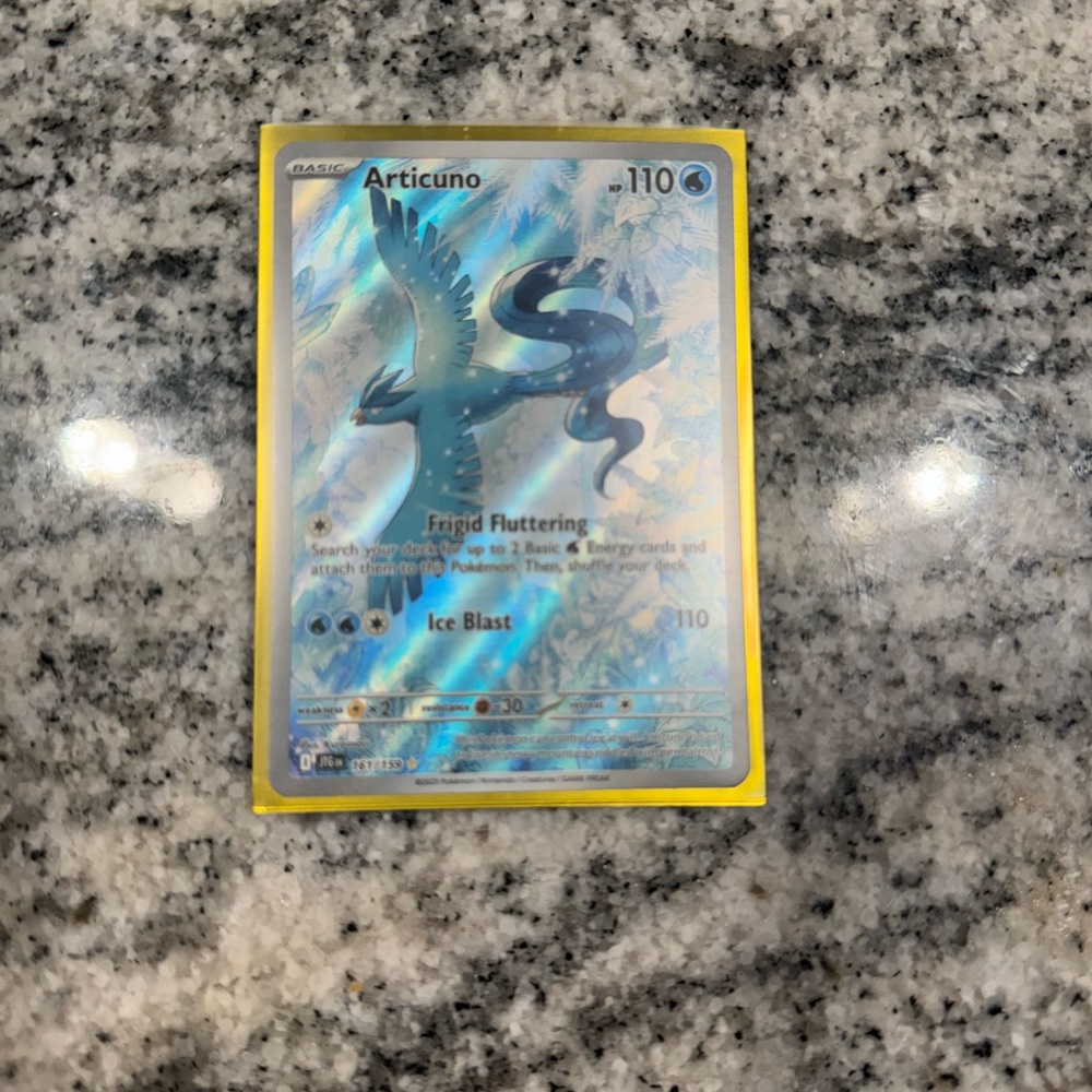 Assorted Pokémon Trading Cards Collection - Picture 10 of 11